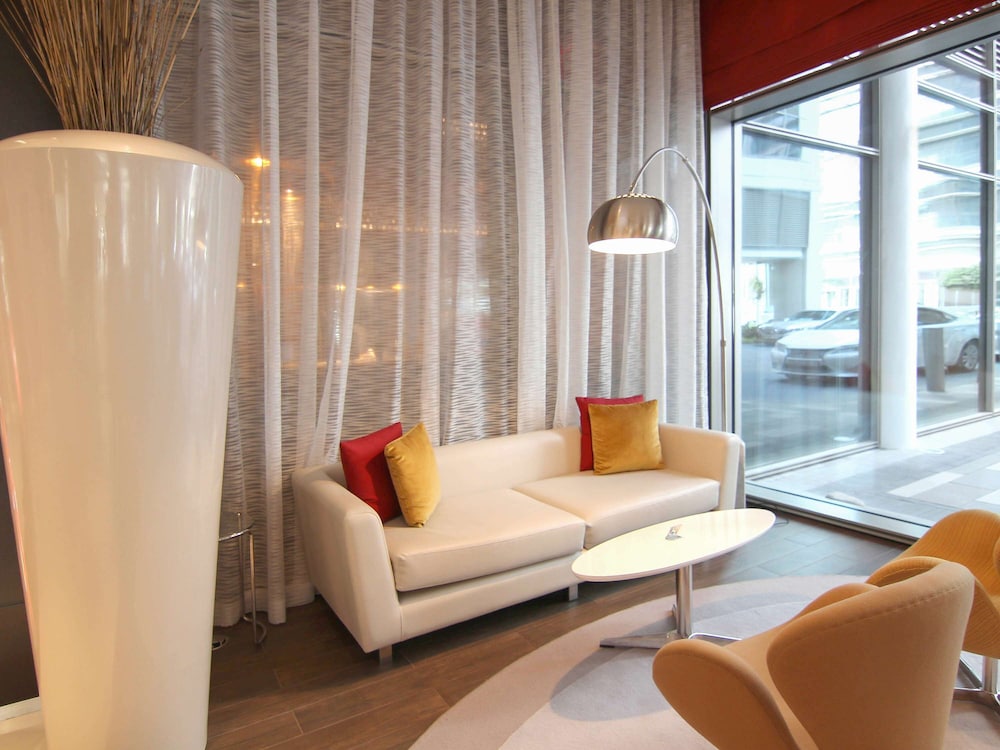 ibis One Central Hotel — photo 3