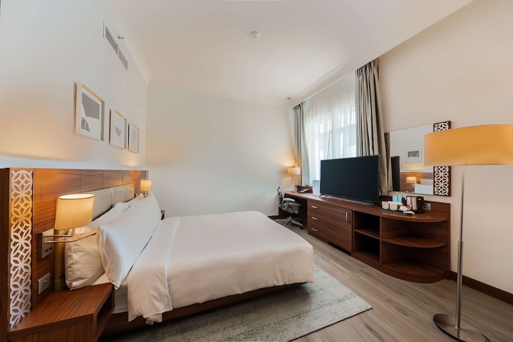 Hilton Garden Inn Dubai Jumeirah — photo 4