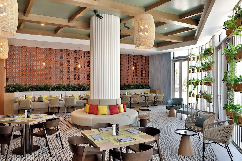 Embassy Suites By Hilton Dubai Business Bay — photo 7